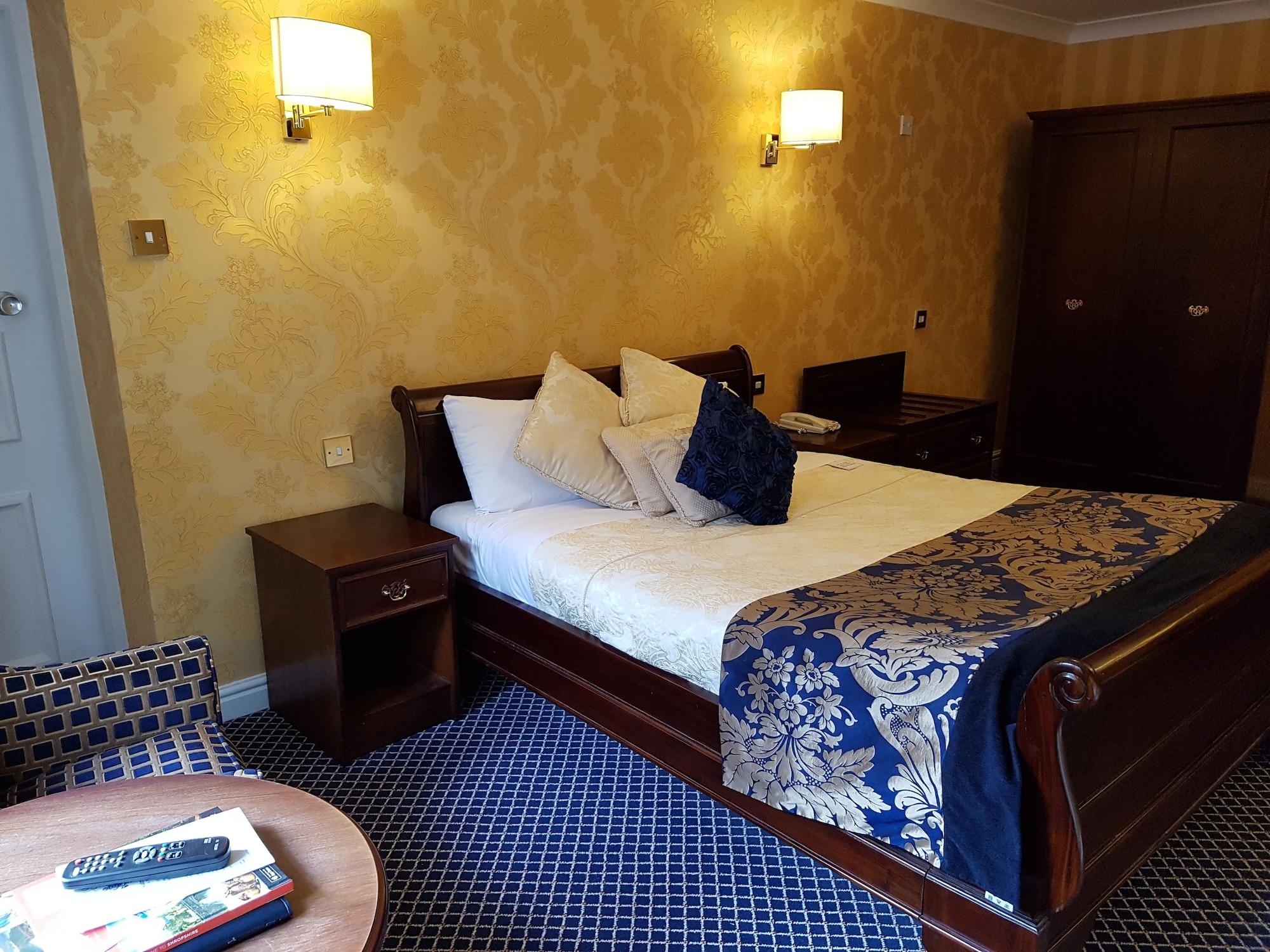 Buckatree Hall Hotel Telford Exteriör bild