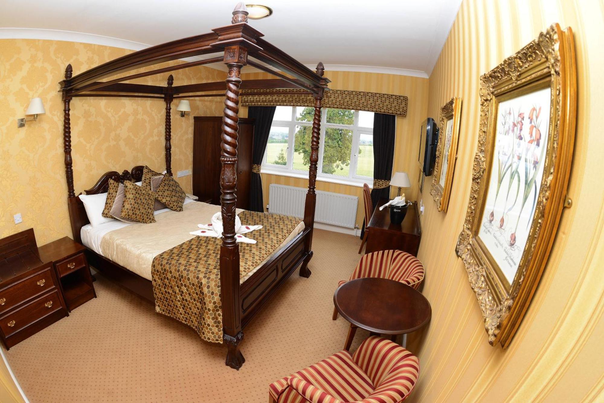 Buckatree Hall Hotel Telford Rum bild